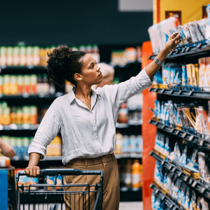 woman-in-supermarket